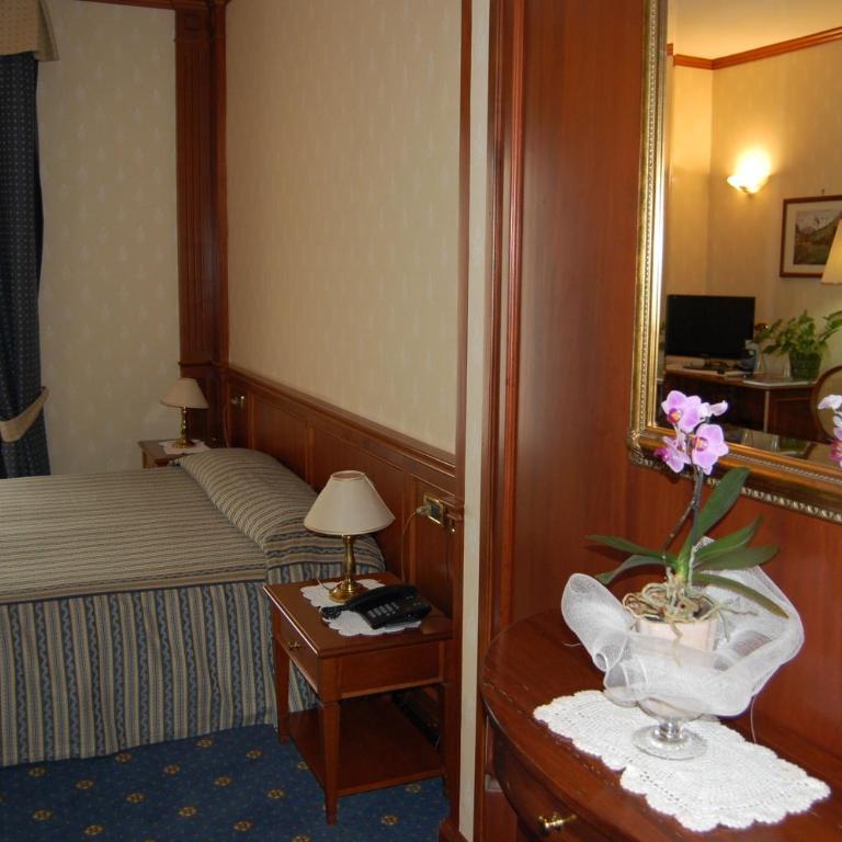 Hotel Olympic - Camera Doppia con Letti Singoli - 3