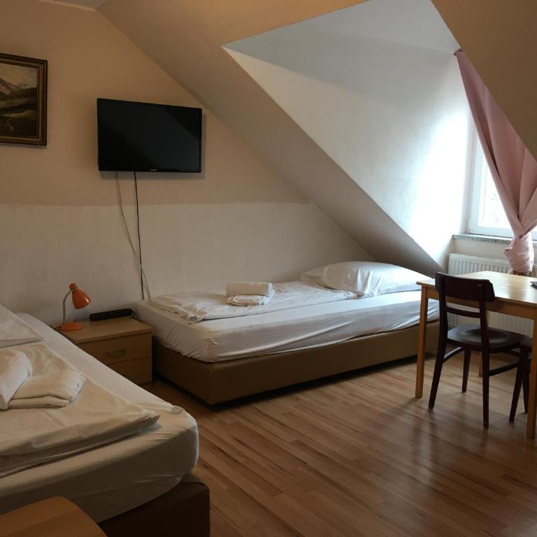 Pension Alis Augsburg - Appartamento con 2 Camere da Letto - 11