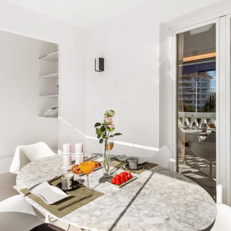 Lujoso Apartamento de 2 dormitorios en Banús - Apartamento de 2 dormitorios - 4