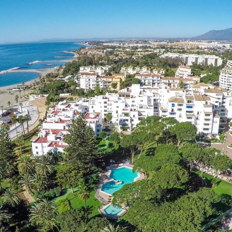 Lujoso Apartamento de 2 dormitorios en Banús - Apartamento de 2 dormitorios - 7