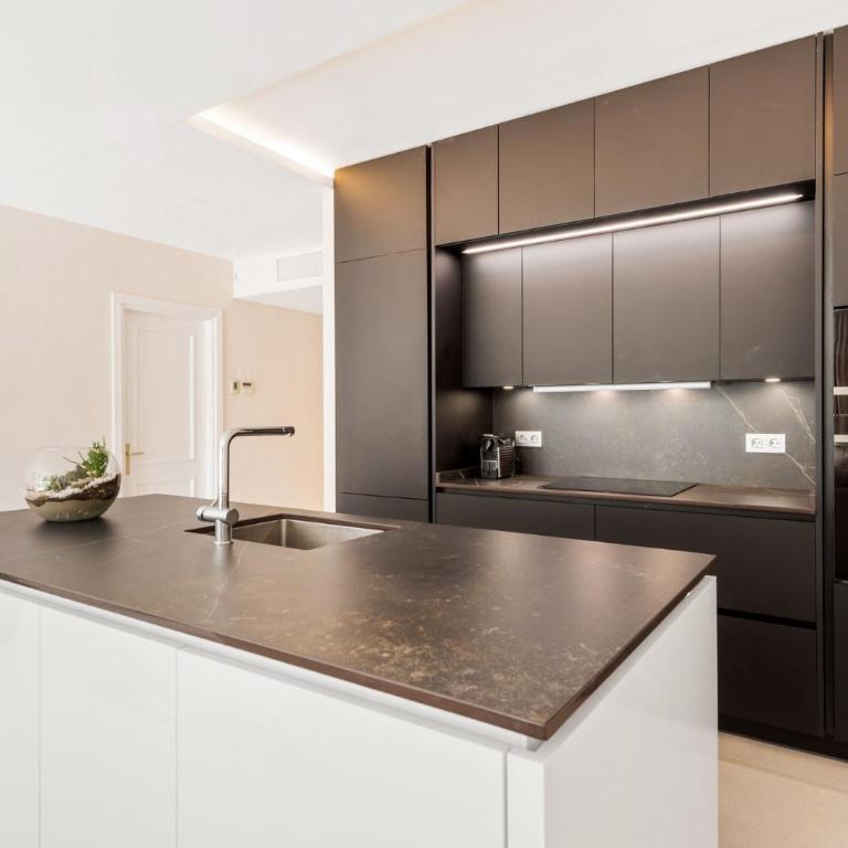 Lujoso Apartamento de 2 dormitorios en Banús - Apartamento de 2 dormitorios - 8