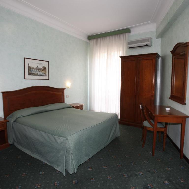 Hotel Adriatic - Camera Matrimoniale - 1