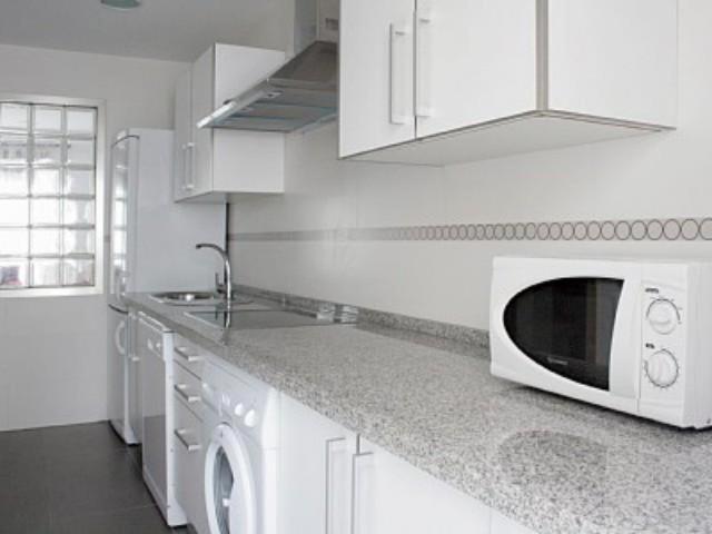 Zahara Centro - Three-Bedroom House - 15