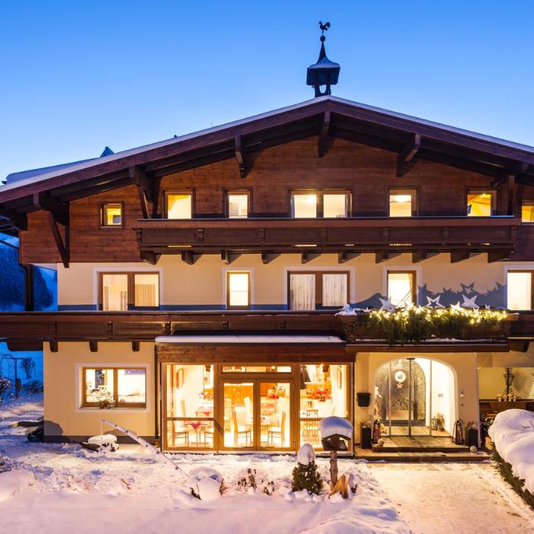 Simone's Platzerl - inklusive täglichem freien Eintritt Tauern Spa - nur 5 Gehminuten, Sommerkarte, privatem Garten mit Schwimmteich, Grill und Saunabereich - Einzelzimmer - 2