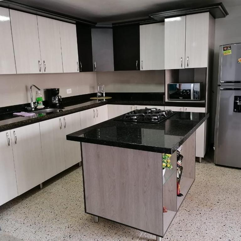 Casa Melodía Guatapé - Excelente Ubicación - Calle del Comercio - Apartamento con balcón - 19