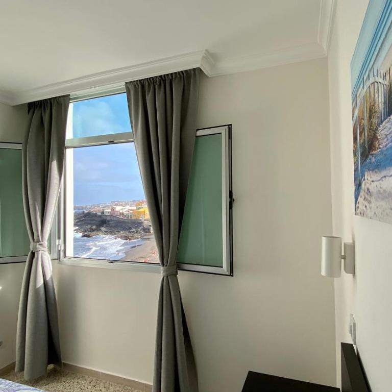 Hermoso Edificio Frente al Mar, a pie de Playa y hermosas vistas - Apartamento de 2 dormitorios - 36