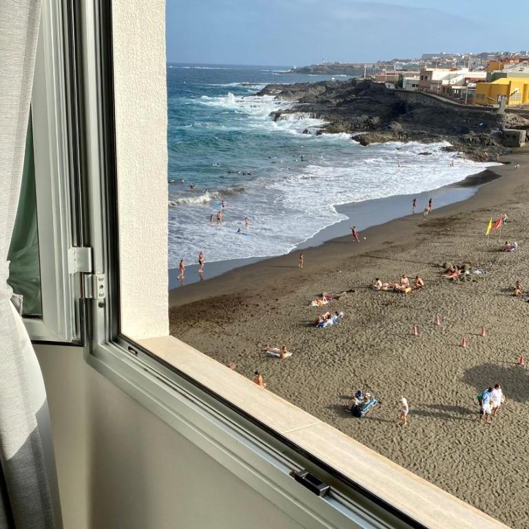 Hermoso Edificio Frente al Mar, a pie de Playa y hermosas vistas - Apartamento de 2 dormitorios - 37