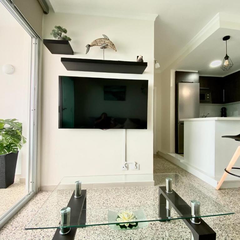 Hermoso Edificio Frente al Mar, a pie de Playa y hermosas vistas - Apartamento de 2 dormitorios - 41