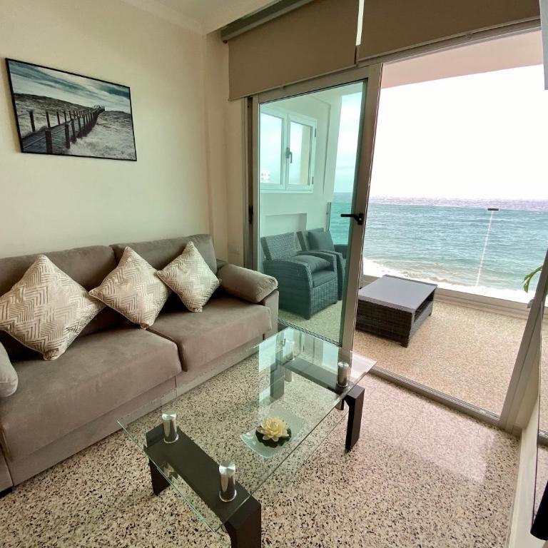 Hermoso Edificio Frente al Mar, a pie de Playa y hermosas vistas - Apartamento de 2 dormitorios - 15