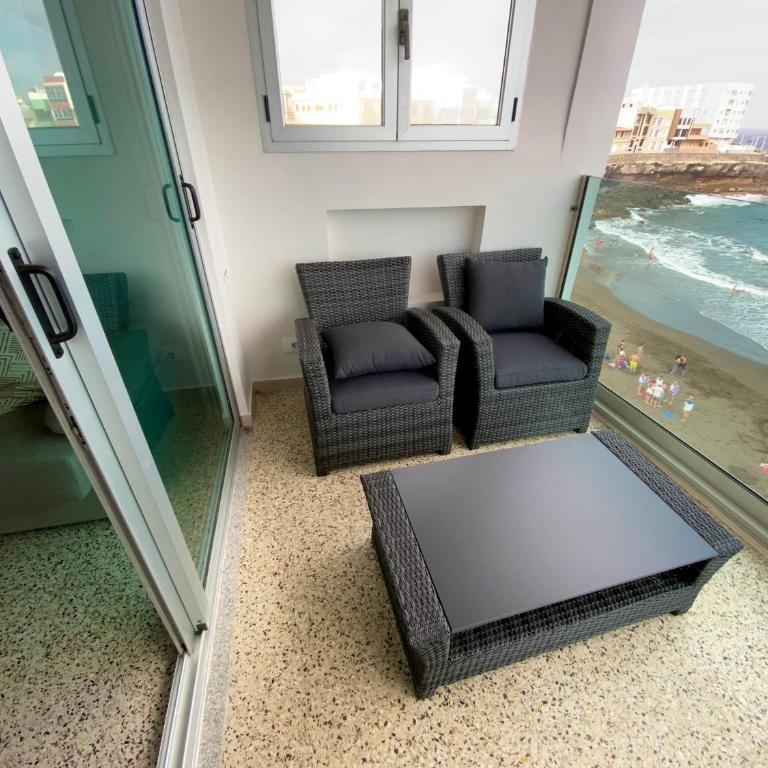 Hermoso Edificio Frente al Mar, a pie de Playa y hermosas vistas - Apartamento de 2 dormitorios - 47
