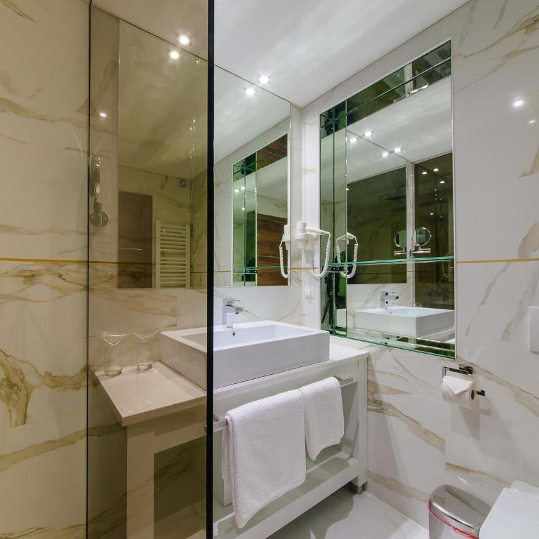 Hotel New Star - Superior Double Room - 6