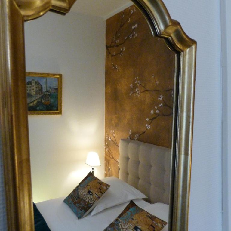 Le Bretagne - Hôtel de charme labellisé Cosy Places - Chambre Double Supérieure - Vue sur Rue - 12