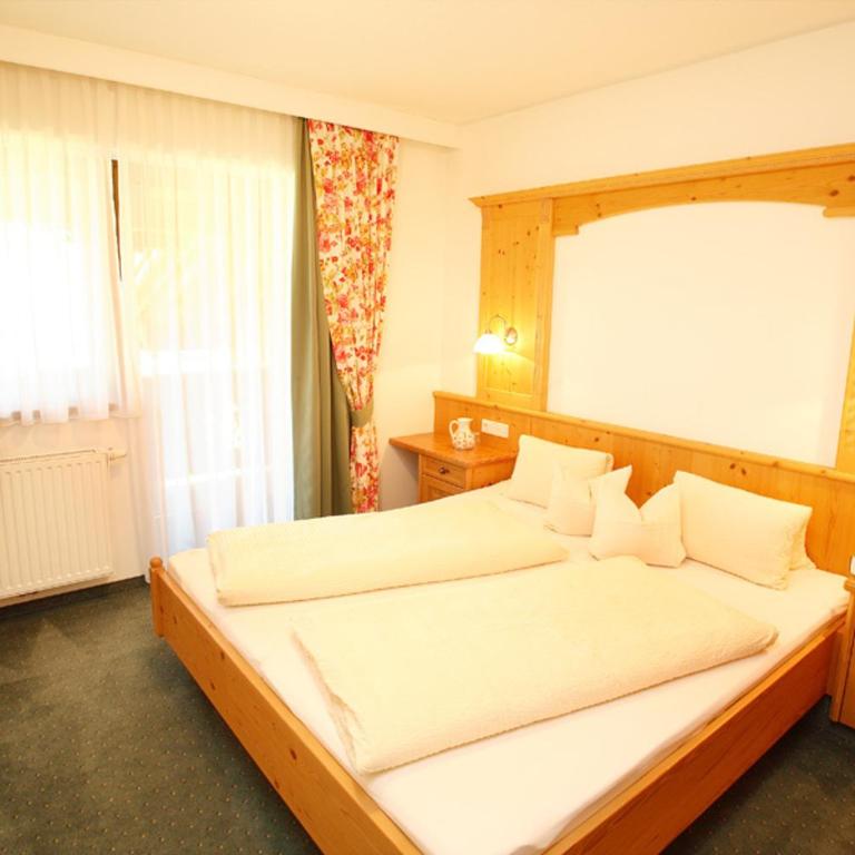 Ferienhof Lackner - Two-Bedroom Apartment with Balcony - 5