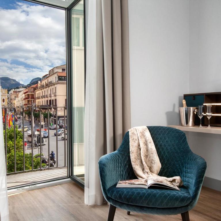 Elys Suites - Superior Double Room - 2