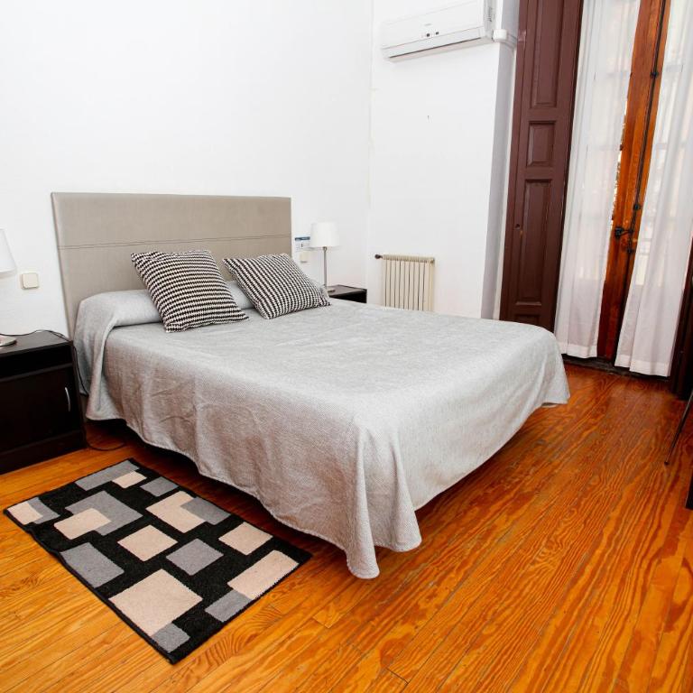 LOFTS Puerta del SOL - One-Bedroom Apartment - 5