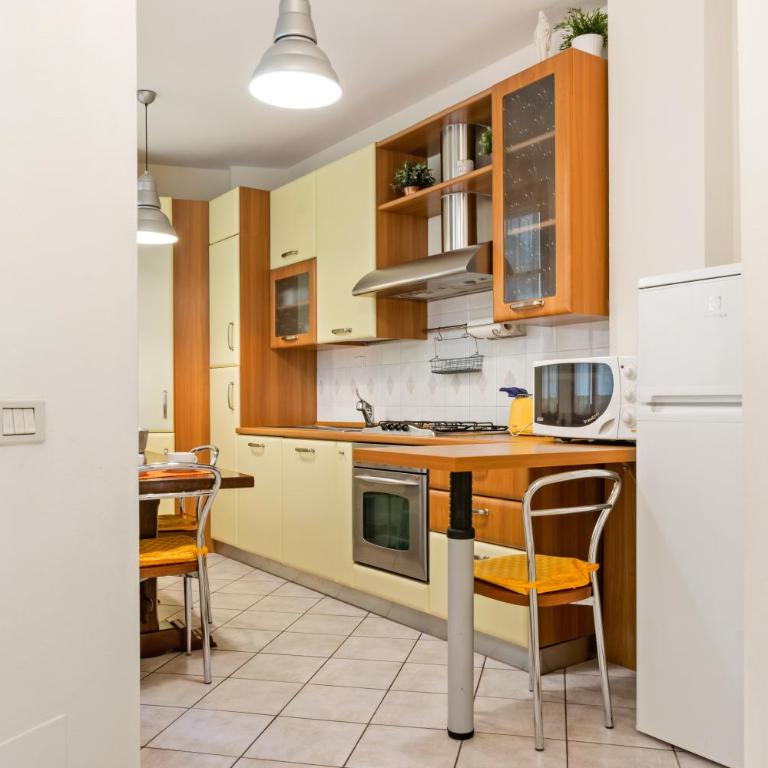 GuestHost - Borgo Pinti Cozy Flat - Appartamento con 2 Camere da Letto - 4