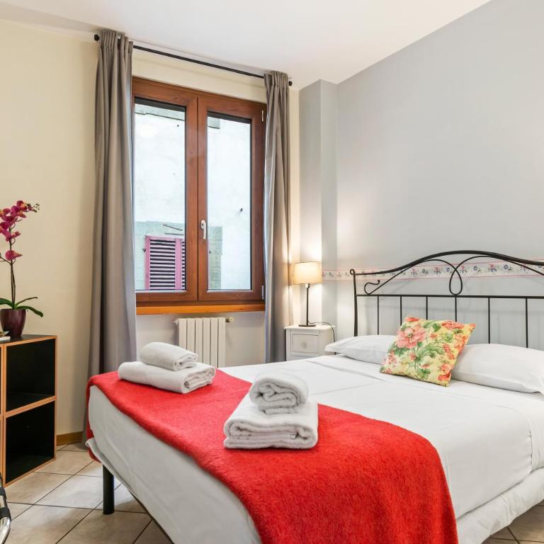 GuestHost - Borgo Pinti Cozy Flat - Appartamento con 2 Camere da Letto - 1