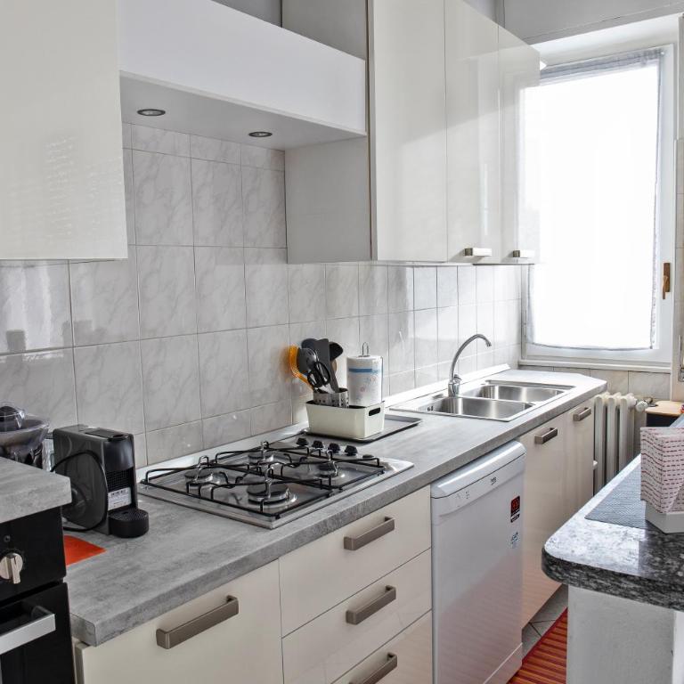 Appartamento nel cuore di Arona - box privato - Appartamento con 1 Camera da Letto - 10