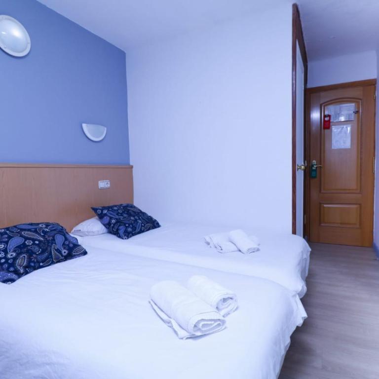 Hotel Merino - Habitación Doble - 1 o 2 camas - 4