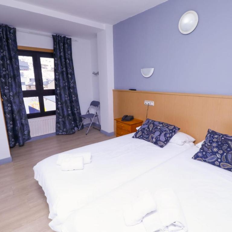 Hotel Merino - Habitación Doble - 1 o 2 camas - 3