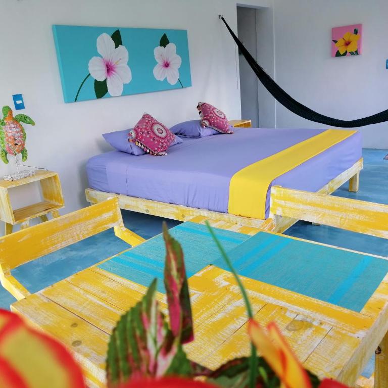 Casa Vainilla Holbox Island - Habitación con cama extragrande y balcón - 3