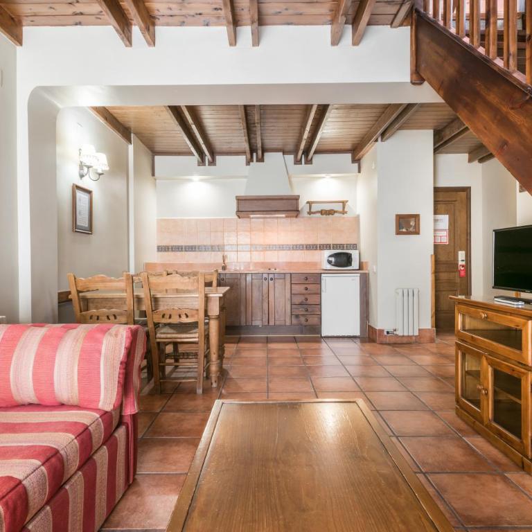 El Refugio de Aran Vielha Aparthotel - Apartamento Dúplex con acceso a la piscina (6 adultos) - 2