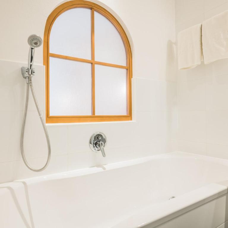 Hotel Castel Oswald von Wolkenstein - Suite con Balcone - 1