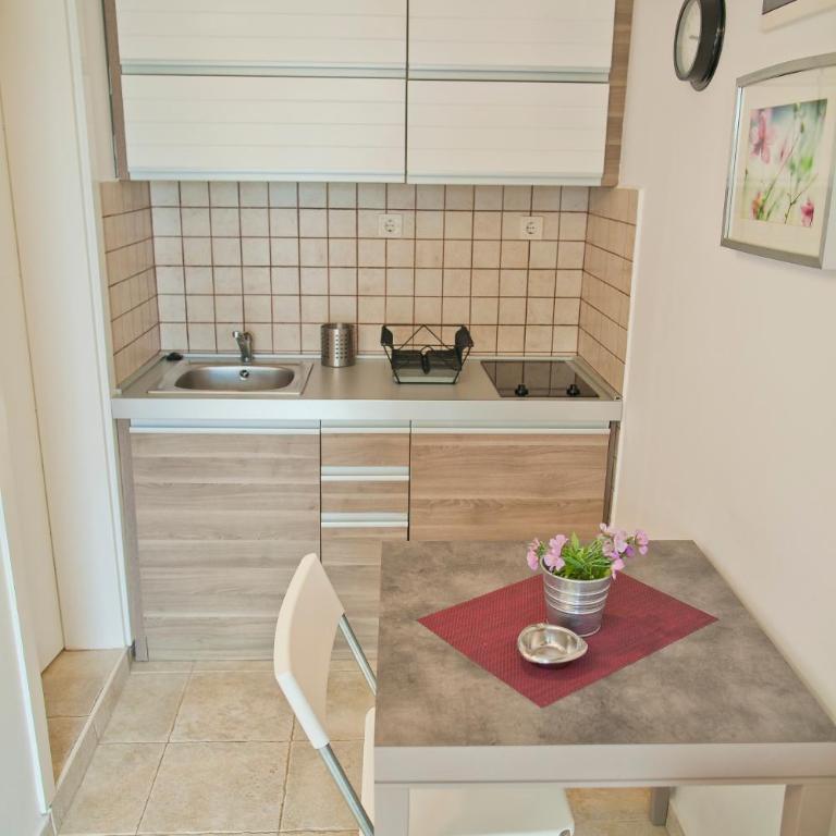 Apartments Mandarina Garden - Studio (2 Odrasle Osobe) - 7