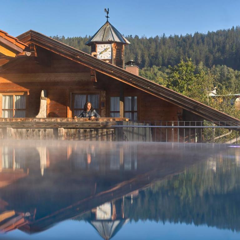 Wellness- und Bierhotel Adam Bräu - Doppelzimmer mit Poolblick - 4