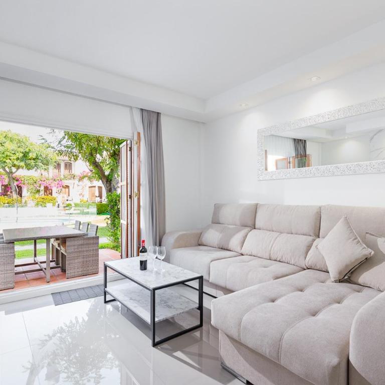Estepona - Playa - Villa de 3 dormitorios con acceso directo a la piscina y al lado del mar Si7 - Apartamento - 7