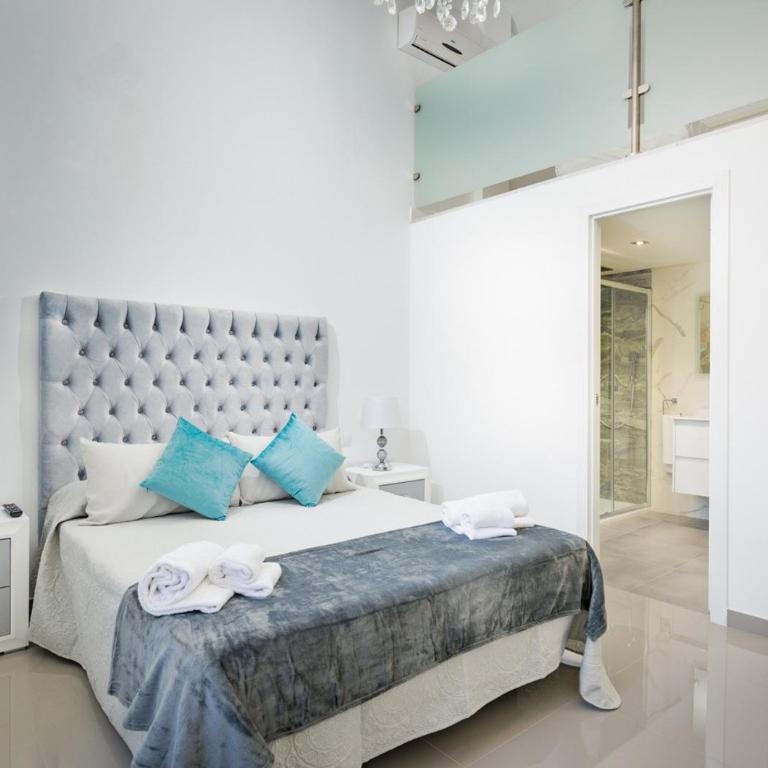 Estepona - Playa - Villa de 3 dormitorios con acceso directo a la piscina y al lado del mar Si7 - Apartamento - 9