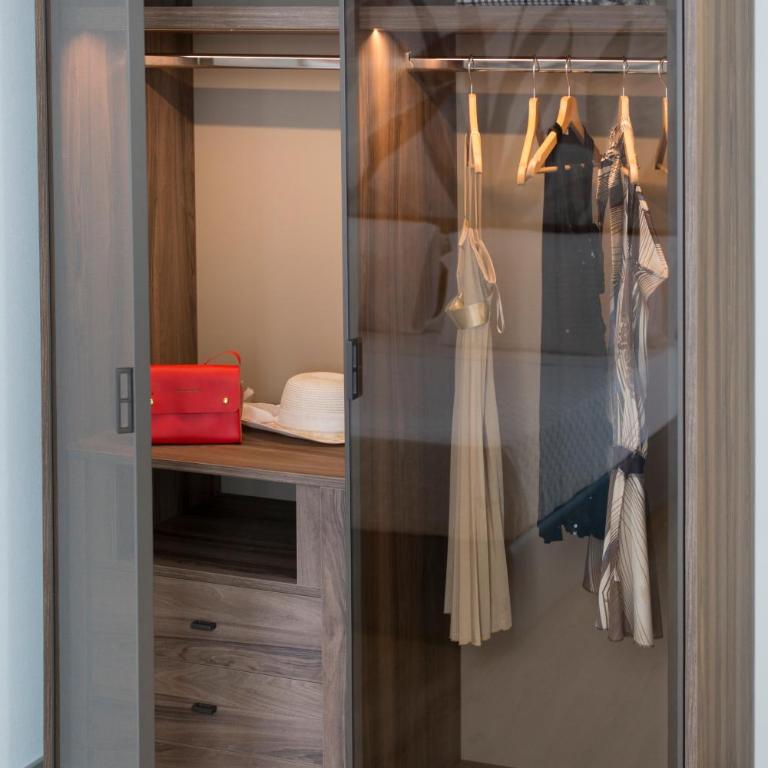 Elys Suites - Standard Double Room - 9