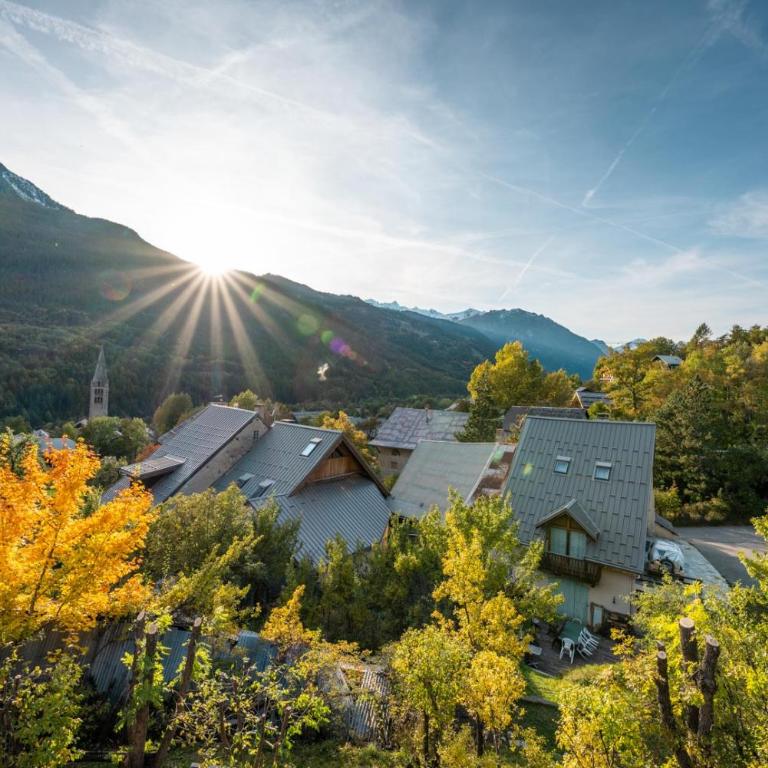 Chalet Hibou, large chalet with mountain views and close to slopes - Chalet - 27