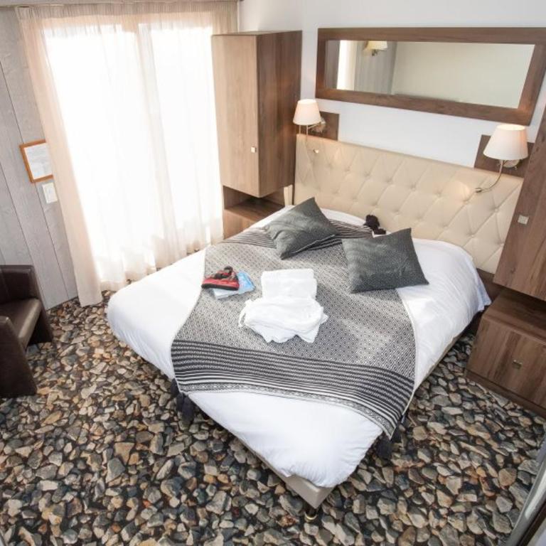 ALPINA LODGE VANOISE ex hotel du soleil - Superior Double/Twin Room with Access to the Panoramic Sauna and Nordic Bath - 2