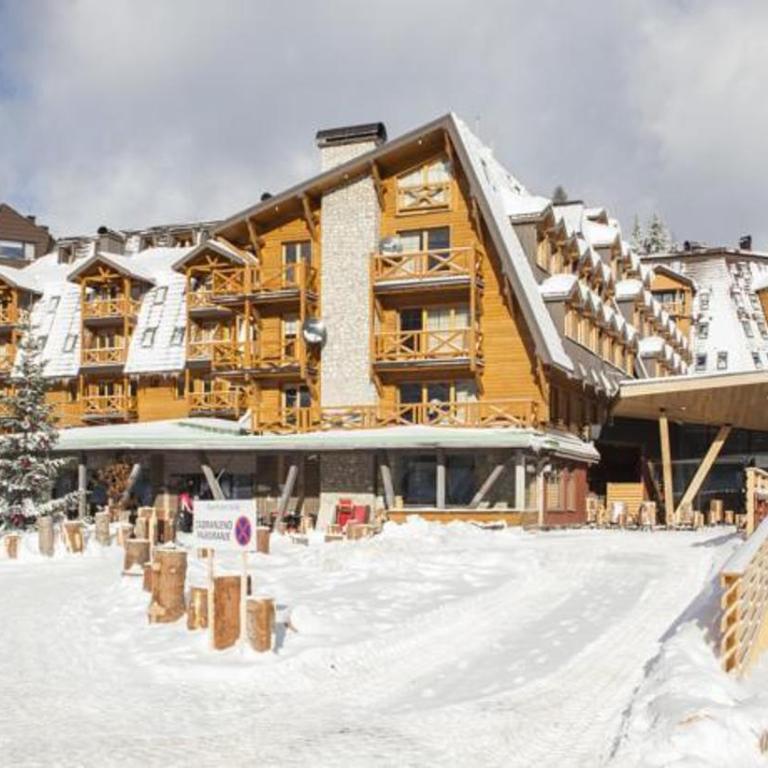 Apartman 117 Jahorina-privatni apartman u hotelu Vučko - Apartment with Balcony - 1