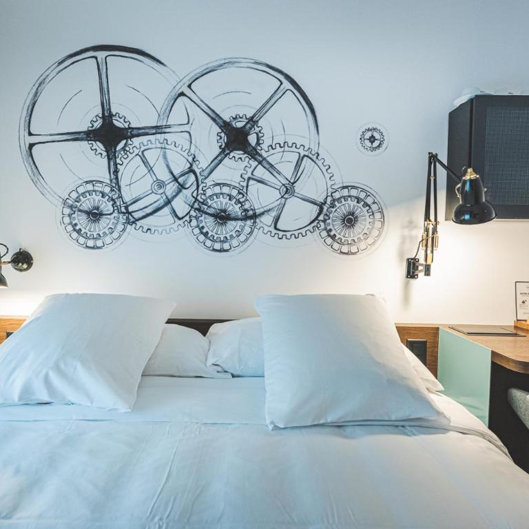 Hotel Bernina Geneva - Chambre Lit King-Size Standard - 7
