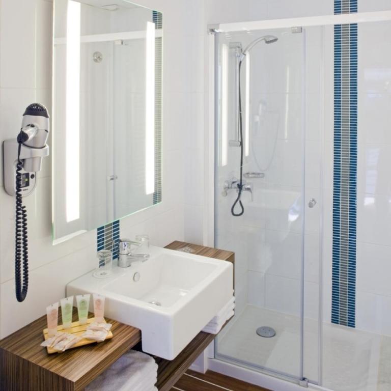 Hotel & Spa Les Roches Noires - Chambre Double Standard - Côté Villa ou Patio - 2