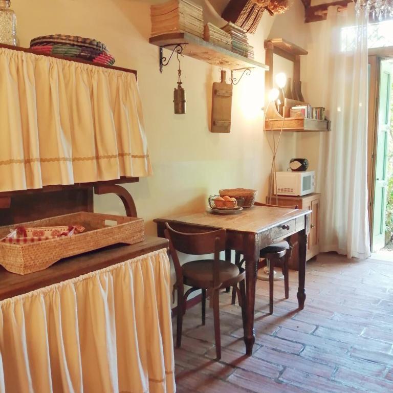 La Casa di Marla - Double Room with Private Bathroom and Garden - 16