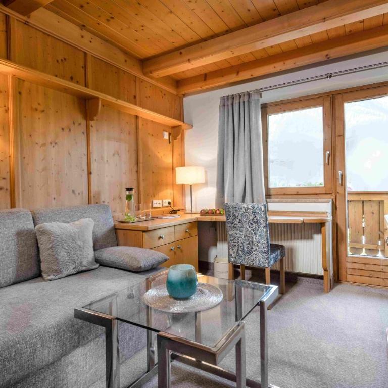 Alpines Lifestyle Hotel Tannenhof - Deluxe Doppelzimmer mit Dusche - 4