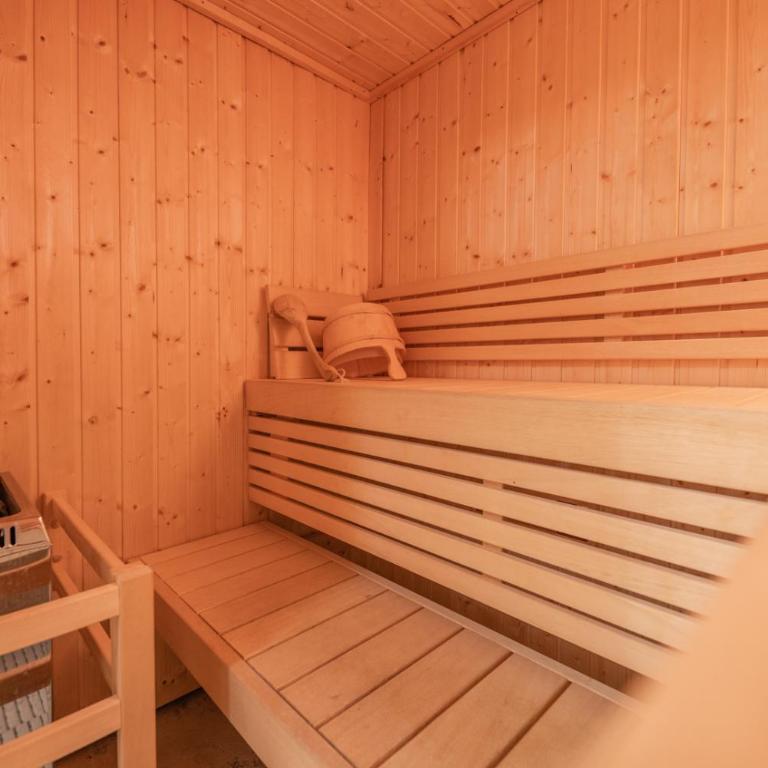 Chalet Hibou, large chalet with mountain views and close to slopes - Chalet - 20