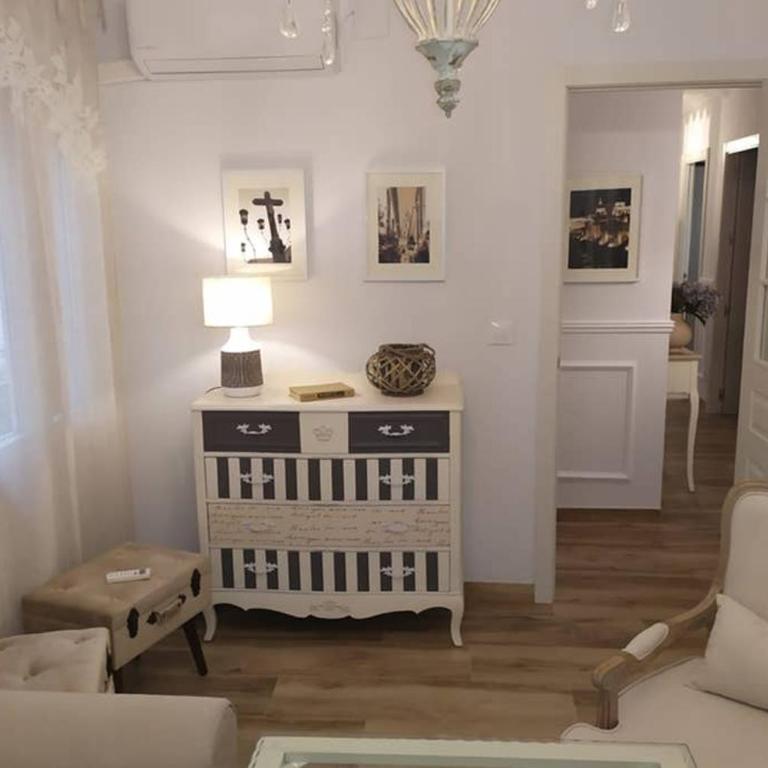 Nuevo y centrico, Santa Marina - Apartment - 1