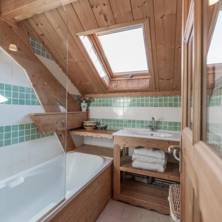 Chalet Hibou, large chalet with mountain views and close to slopes - Chalet - 7