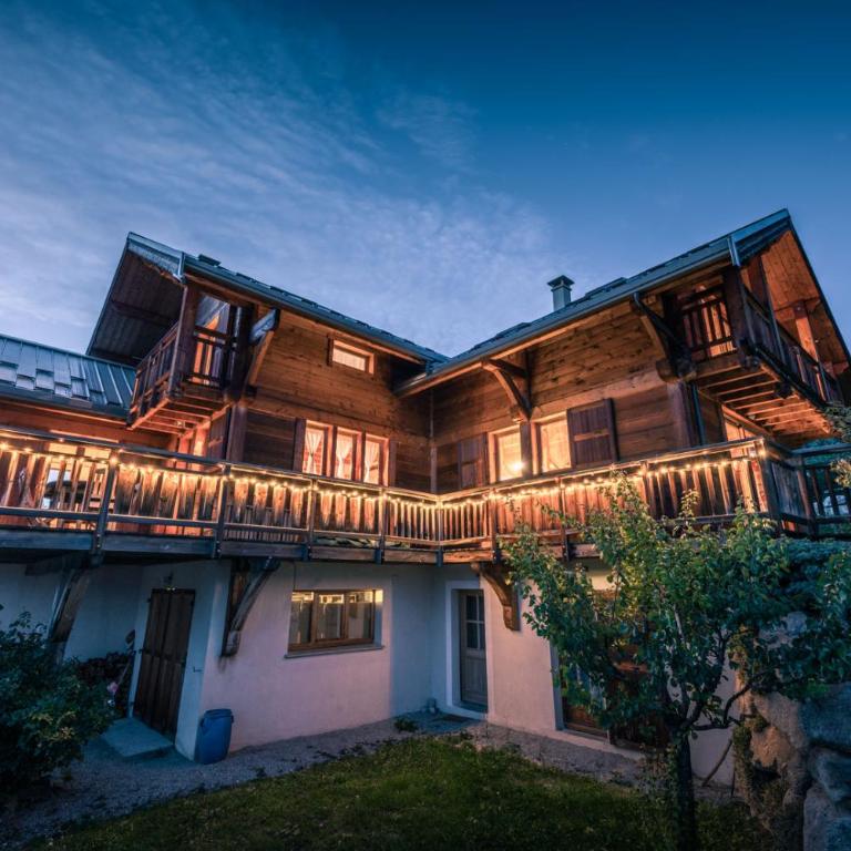Chalet Hibou, large chalet with mountain views and close to slopes - Chalet - 2