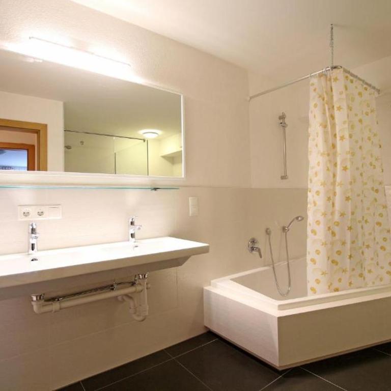 Ibex Hostel - Doppelzimmer mit Gemeinschaftsbad - 4
