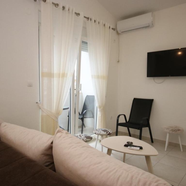 Relax Apartmani - Apartman sa Balkonom - 10
