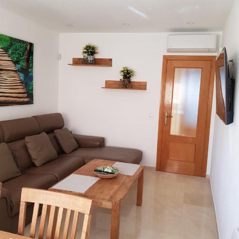 HR PARADISE RESIDENCIAL LOIX - Two-Bedroom House - 2