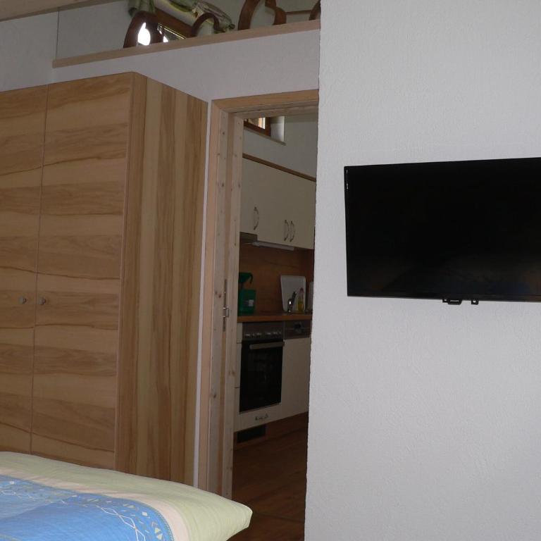 Gästehaus Gaisalpe - Apartment mit Balkon - 11