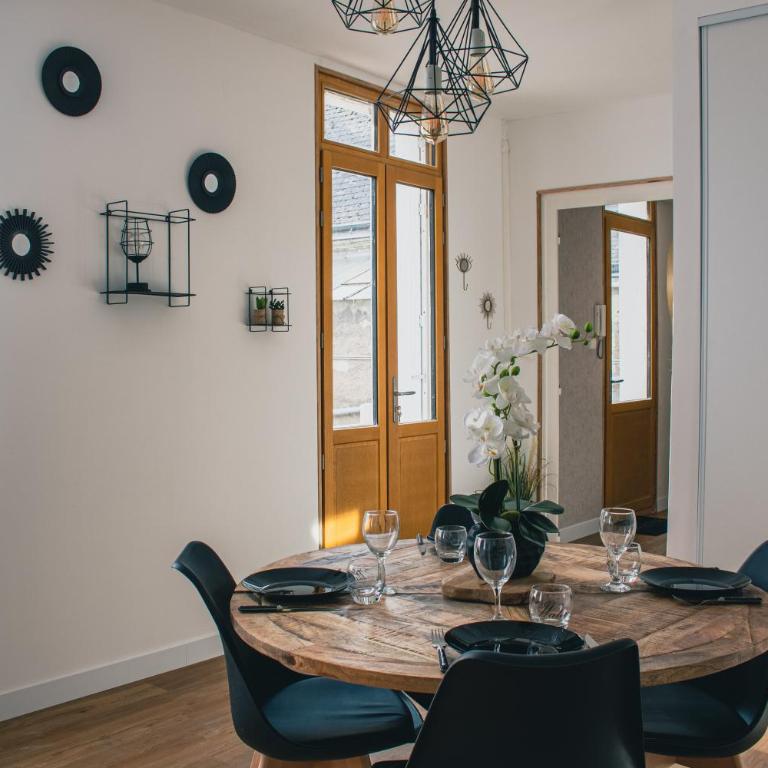 T2 BedinSaumur LOIRE CHATEAU tout CONFORT - Appartement 1 Chambre - 1