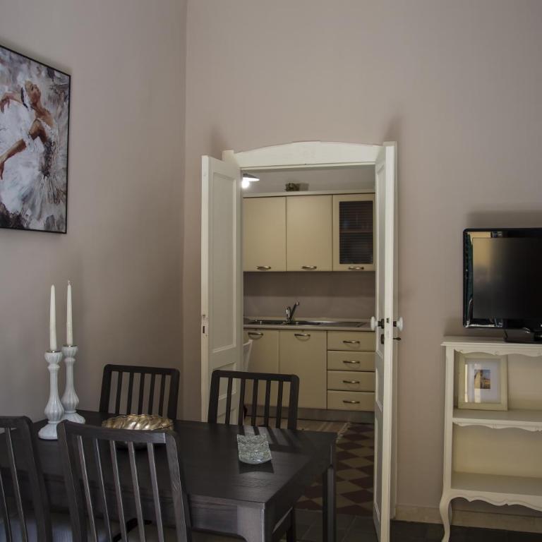 Parva Domus Intera casa indipendente in centro - Casa con 2 Camere da Letto - 14