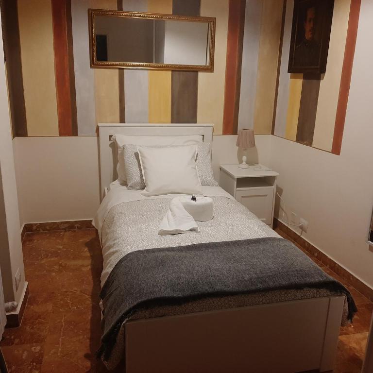 Residenza Rialto - Room with Internal Private Bathroom - 2